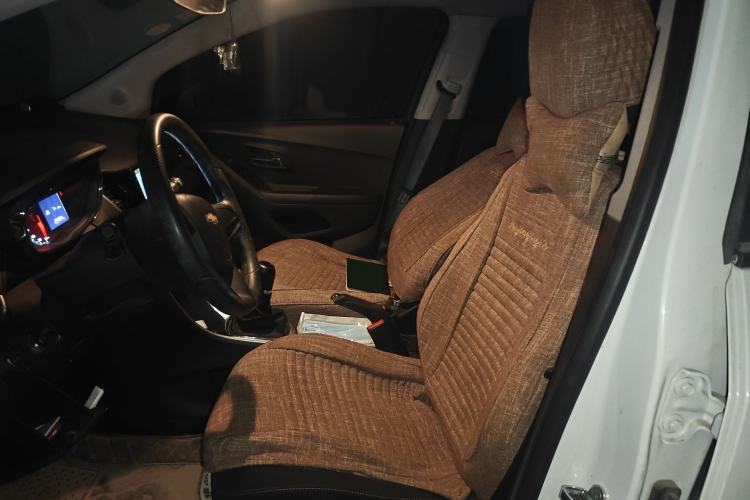 Used Chevrolet Trax 2018 330T Manual Transmission Two-Wheel Drive Comfort Version
