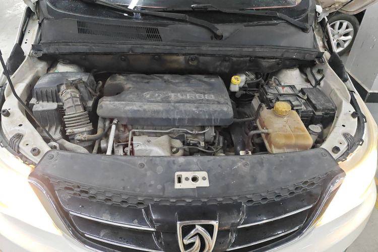 Used Baojun 730 2016 1.5T Manual Luxury Edition 7 Seats