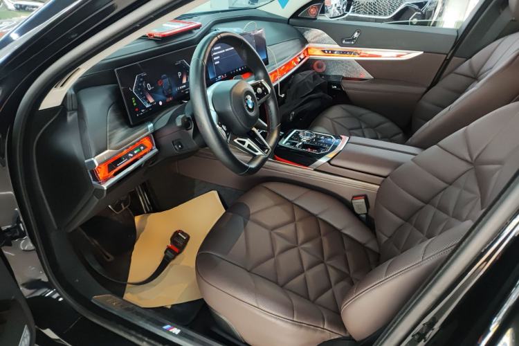 Used BMW 7 Series 2023 735Li M Sport Package