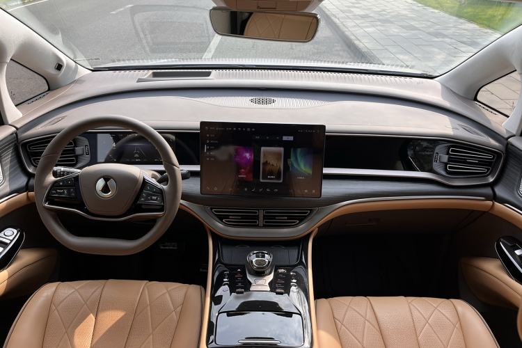 Used Denza D9 2022 DM-i 970 Four-Wheel Drive Flagship Model
