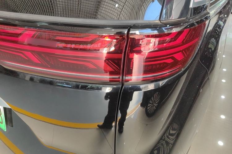 Used Denza D9 2022 DM-i 970 Four-Wheel Drive Flagship Model