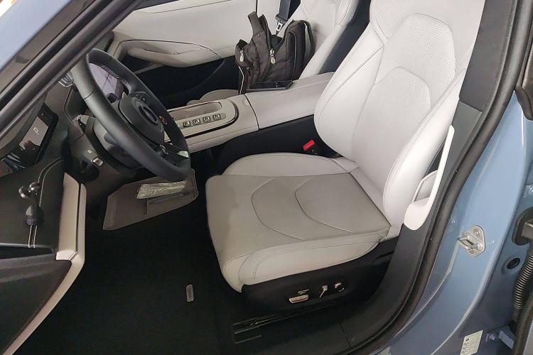 Used  SU7 2024 Four-Wheel Drive Ultra-Long Range Advanced Intelligent Driving Max Edition
