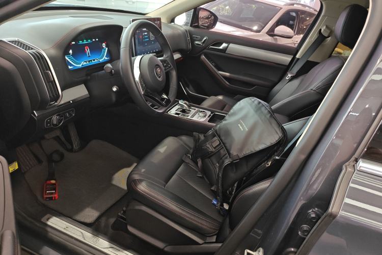 Used BYD Tang New Energy 2019 DM 2.0T All-Wheel Drive Smart Connectivity Enjoyment Model 7 Seats China VI Standard
