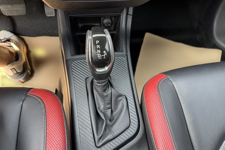 Used Luxgen U5 SUV 2017 1.6L CVT Prestige Edition
