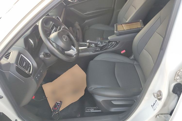 Used Mazda Mazda 3 Axela 2016 Sedan 1.5L Automatic Luxury Model