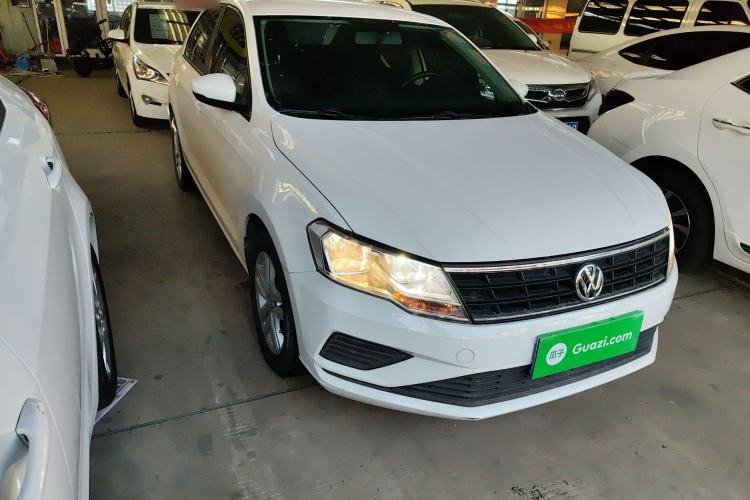 Used Volkswagen Jetta 2019 Dream Edition 1.4L Manual Fashion Version
