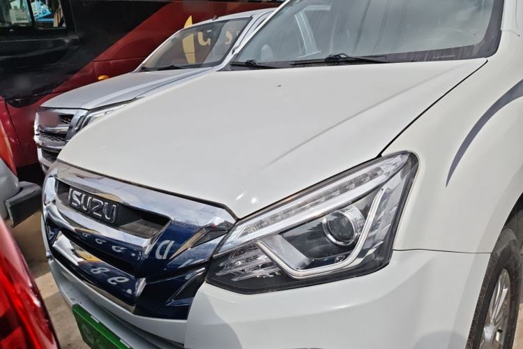 Used Isuzu D-MAX 2020 1.9T Two-Wheel Drive Automatic Comfort Edition China VI Standard RZ4E Hi-Power