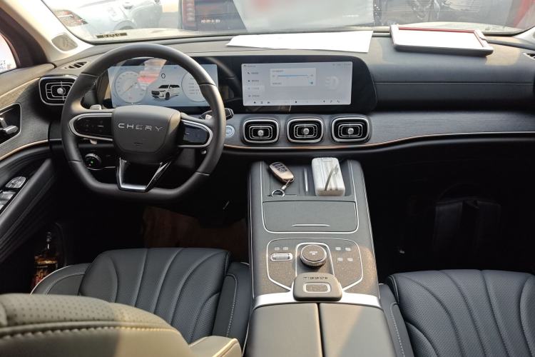 Used Chery Tiggo 9 2023 2.0T Automatic Two-Wheel Drive Luxury Version 7 Seats
