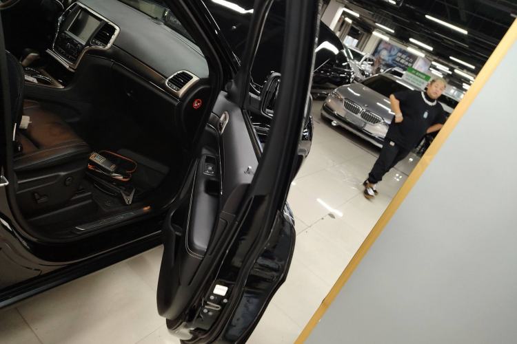 Used  Grand Cherokee 2016 3.0L Comfort Navigation Edition
