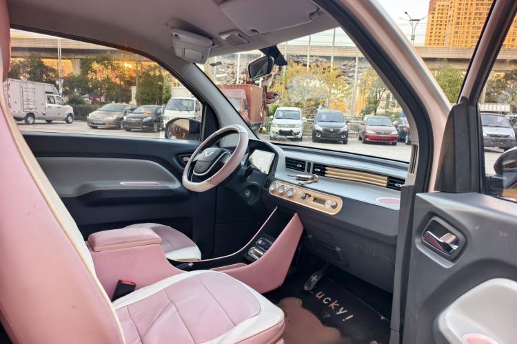 Used Wuling Hongguang MINIEV 2022 Macaron Premium Model – Lithium Ternary Battery
