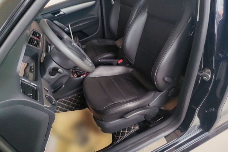 Used Volkswagen Lavida 2013 Revised Version 1.4 TSI DSG Comfort Edition