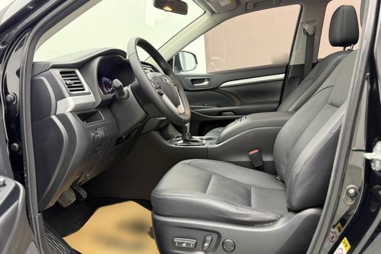 Used Toyota Highlander 2015 2.0T Four-Wheel Drive Luxury Edition 7-Seater