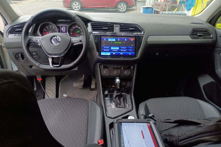 Used Volkswagen Tiguan L 2017 330TSI Automatic Two-Wheel Drive Luxury Edition
