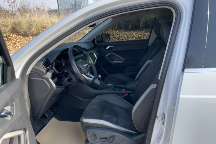 Used Audi Q3 2021 35 TFSI Fashion Dynamic Model