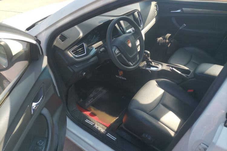 Used Roewe 360 2015 1.5L Automatic Luxury Edition
