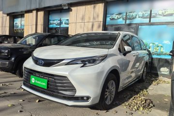 Used Toyota Sienna 2021 2.5L Hybrid Premium Edition