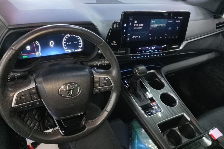 Used Toyota Sienna 2021 2.5L Hybrid Ultimate Edition
