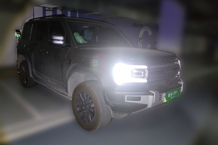 Used  Leopard 5 2023 Explore Edition
