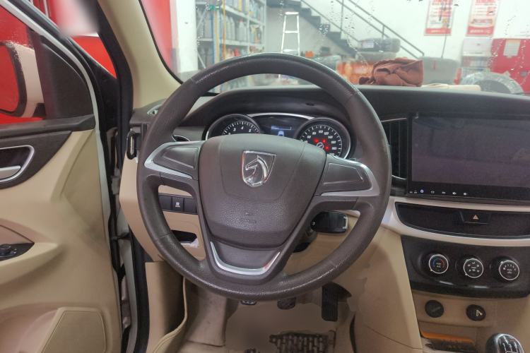 Used Baojun 730 2016 1.5L Manual Standard Version 5 Seats