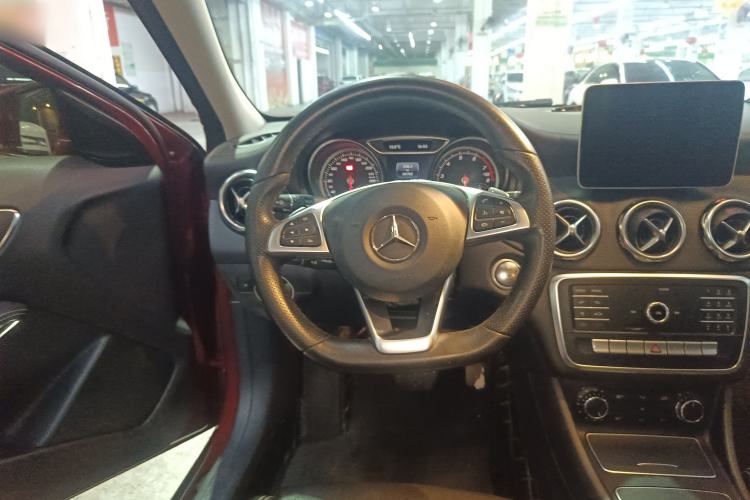 Used Mercedes-Benz GLA 2019 GLA 200 Fashion Model
