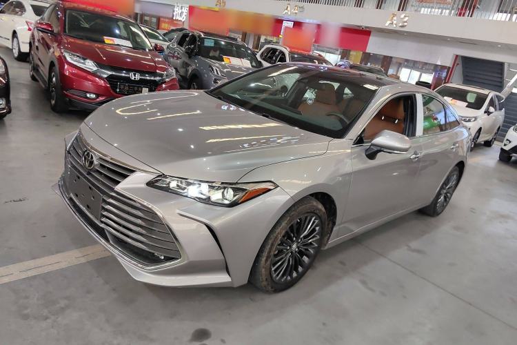 Used Toyota Avalon 2019 2.5L Touring Premium Version China VI Standard
