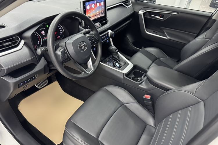 Used Toyota Wildlander 2020 2.0L CVT 4x4 Luxury Edition
