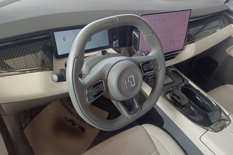 Used Zeekr 009 2024 Six-Seat Executive Version 4WD 108 kWh