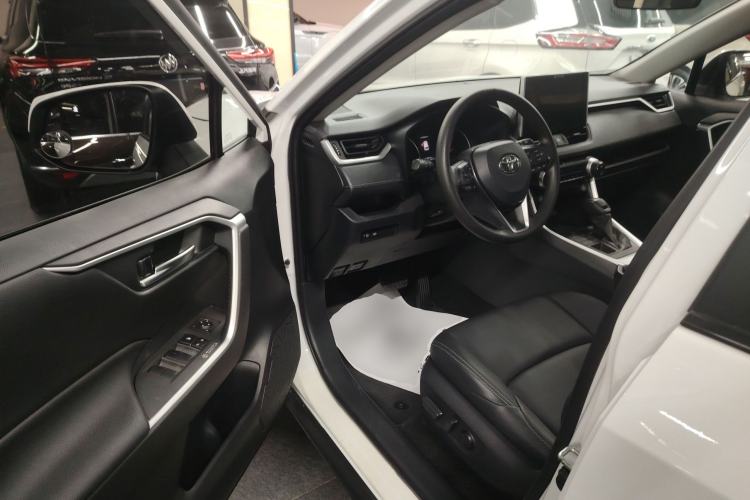 Used Toyota Wildlander 2020 2.0L CVT 4x4 Luxury Edition