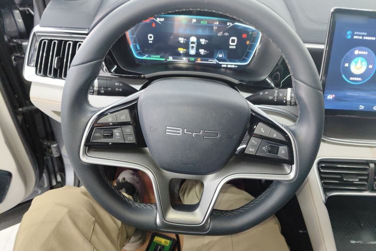 Used BYD Song PLUS New Energy 2024 HONOR Edition DM-i 110km Flagship PLUS
