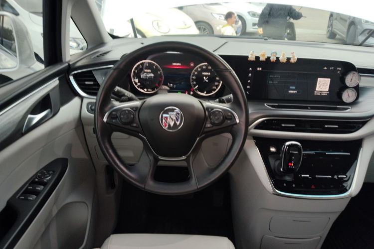 Used Buick GL8 2023 ES Lu Zun Deluxe and Yue Edition

