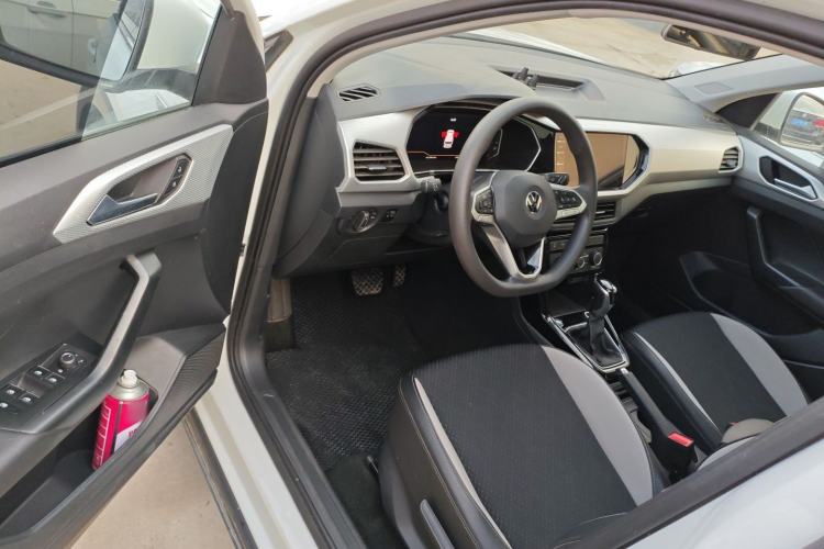 Used Volkswagen Tacqua 2021 200TSI DSG JoyConnect Edition