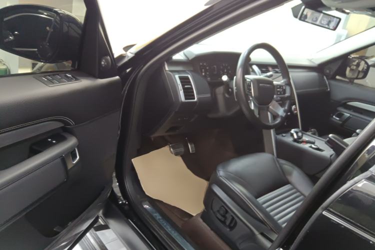 Used Land Rover Discovery 2021 360 PS R-Dynamic S
