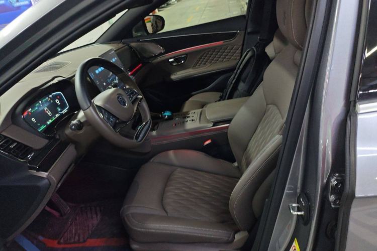 Used BYD Han 2023 EV Champion Edition 605KM Front-Drive Premium Model
