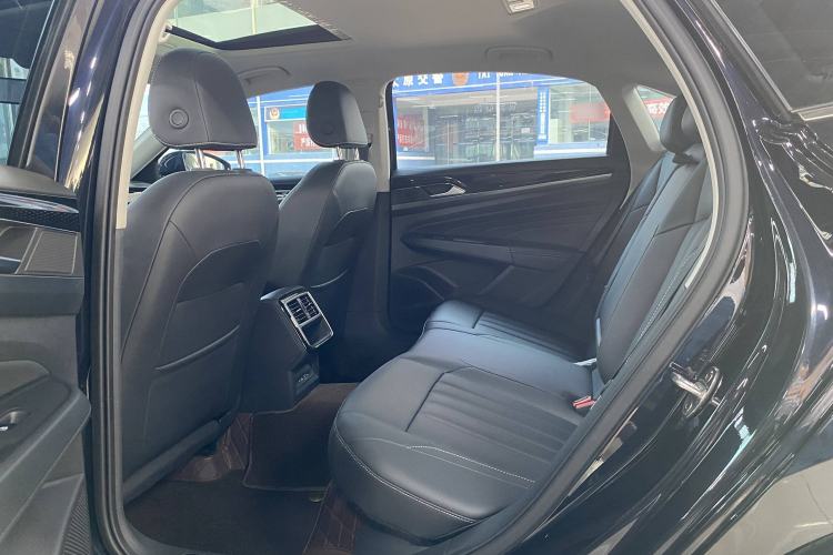 Used Volkswagen Passat 2023 280TSI Business Edition
