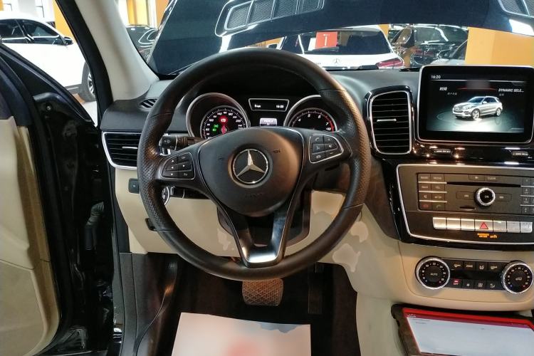 Used Mercedes-Benz GLE 2015 GLE 400 4MATIC
