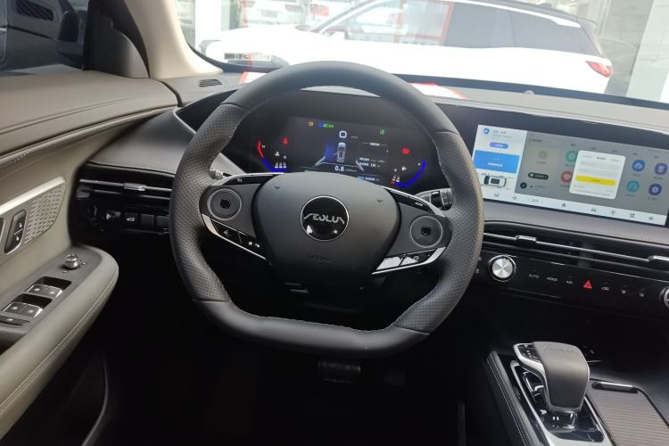 Used Dongfeng Aeolus Huge 2025 Mach Power 1.5T Premium Version