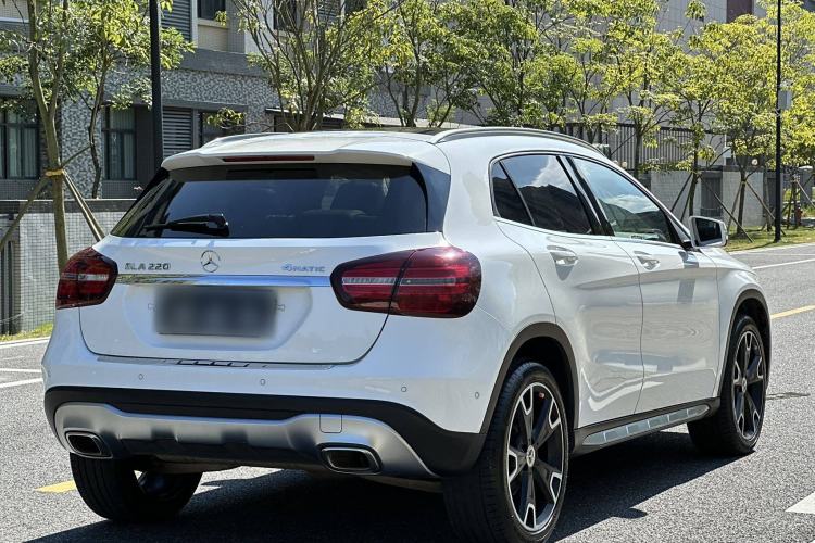 Used Mercedes-Benz GLA 2017 GLA 220 4MATIC Fashion Model
