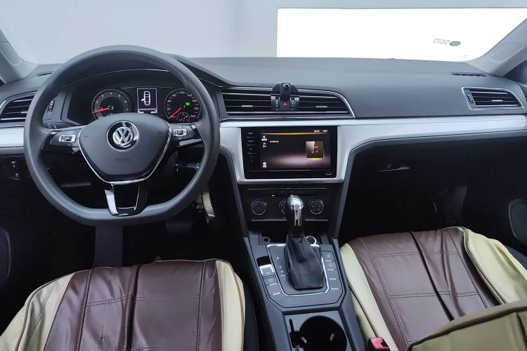 Used Volkswagen Lamando 2021 230TSI DSG Fashion Edition
