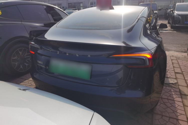 Used Tesla Model 3 2023 Rear-Wheel-Drive Version
