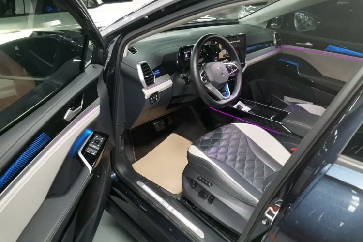 Used Volkswagen ID.6 CROZZ 2022 Long-Range Lite PRO Edition
