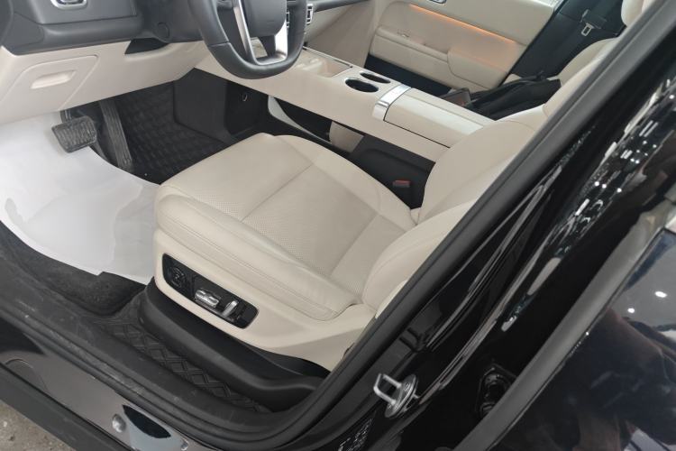 Used Li Auto L8 2024 Pro Model
