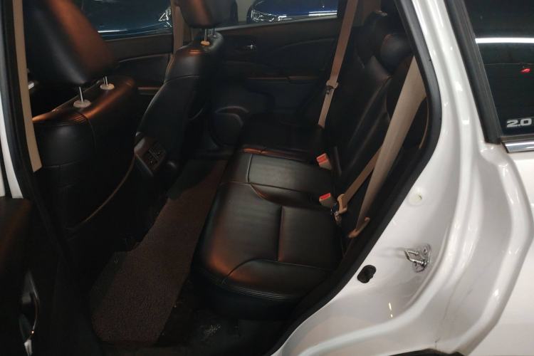 Used Honda CR-V 2015 2.0L two-wheel drive urban version
