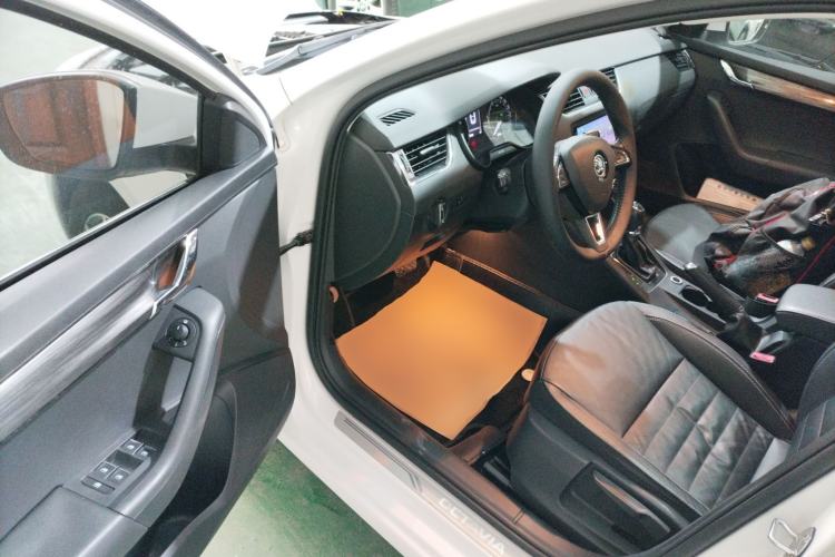 Used Skoda Octavia 2017 1.6L Automatic Smart Drive Edition
