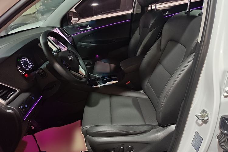 Used Hyundai Tucson 2018 1.6T Dual-Clutch Two-Wheel Drive 15th Anniversary Special Edition