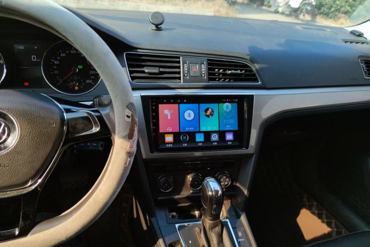 Used Volkswagen Lamando 2015 230TSI DSG Fashion Edition
