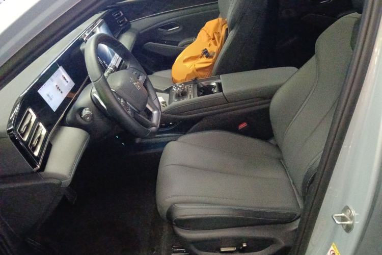 Used BYD Qin L 2025 DM-i Smart Drive 120KM Superior Model