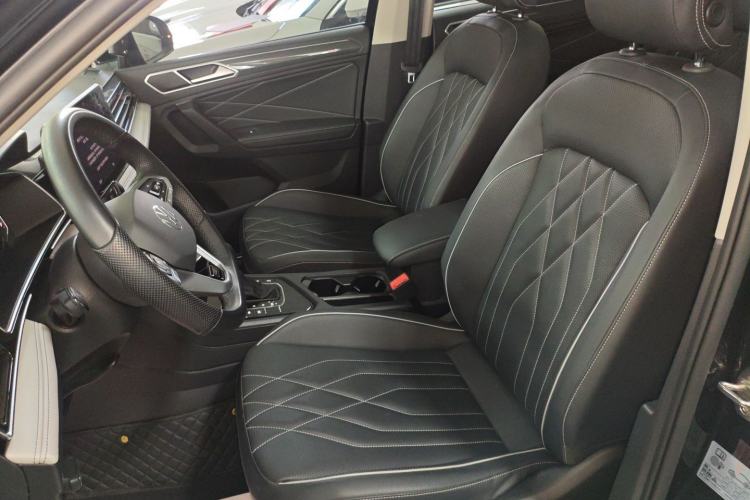 Used Volkswagen Tiguan L 2024 330TSI Automatic Two-Wheel Drive R-Line Enhanced Edition
