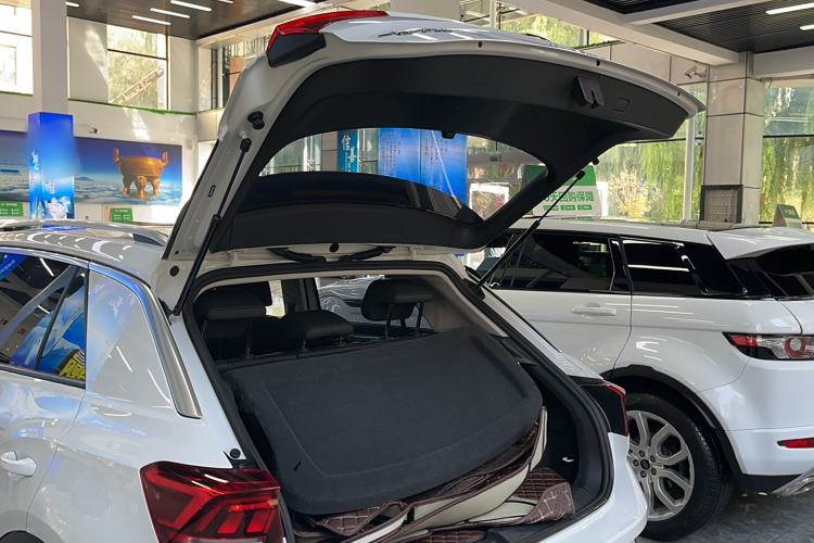 Used Volkswagen T-ROC 2022 280TSI DSG Two-Wheel Drive Elite PLUS
