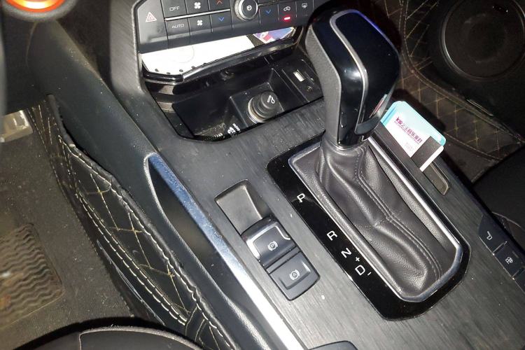 Used Wey VV5 2017 2.0T Flagship Edition
