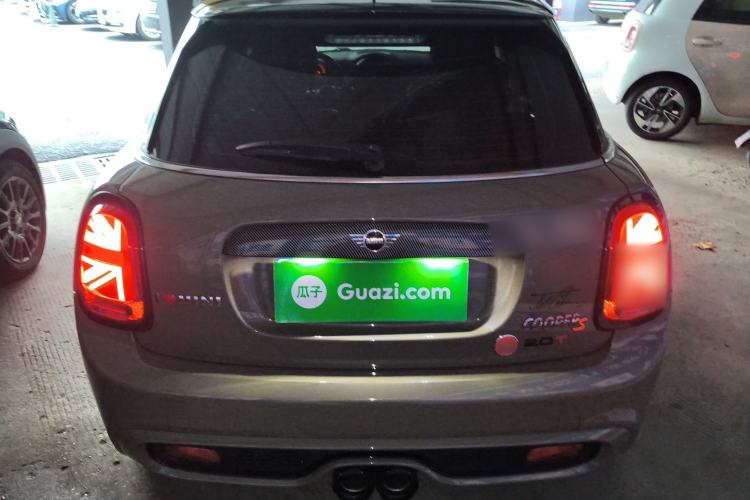 Used MINI MINI 2018 2.0T COOPER S Classic Edition Five-Door Version
